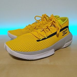 Under Armour SC 3zero Basketball shoes